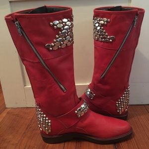 BENNIS / EDWARDS RED LEATHER BOOTS NWT